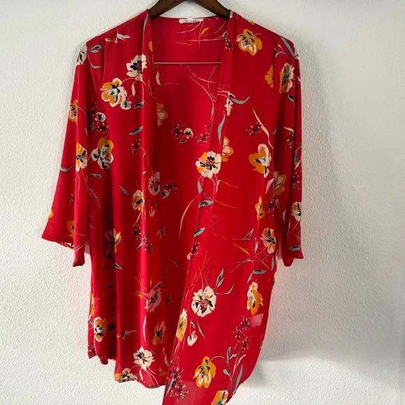 Maurice’s Kimono Flutter Open Front Floral Red Vibrant Womens Medium Breezy - Picture 8 of 11